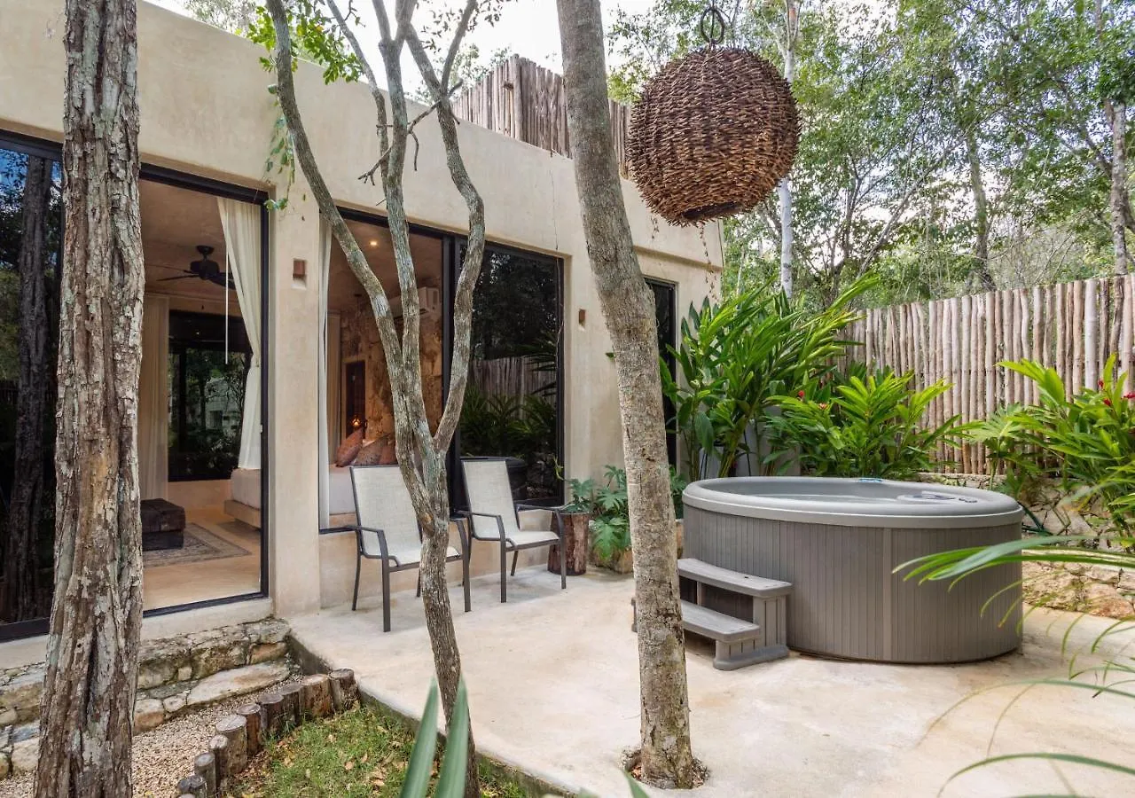 ** Resort Mayur Tulum Mexico