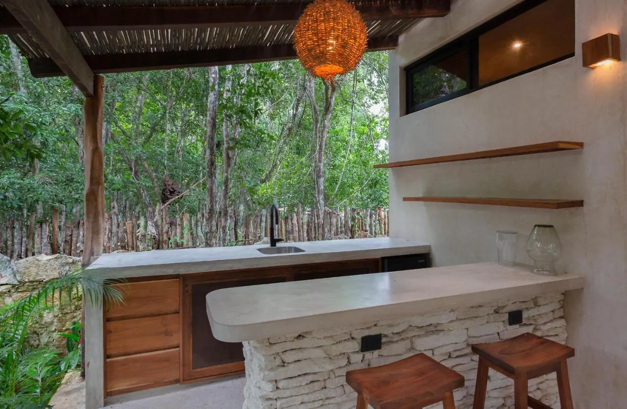 Mayur Tulum 2*,