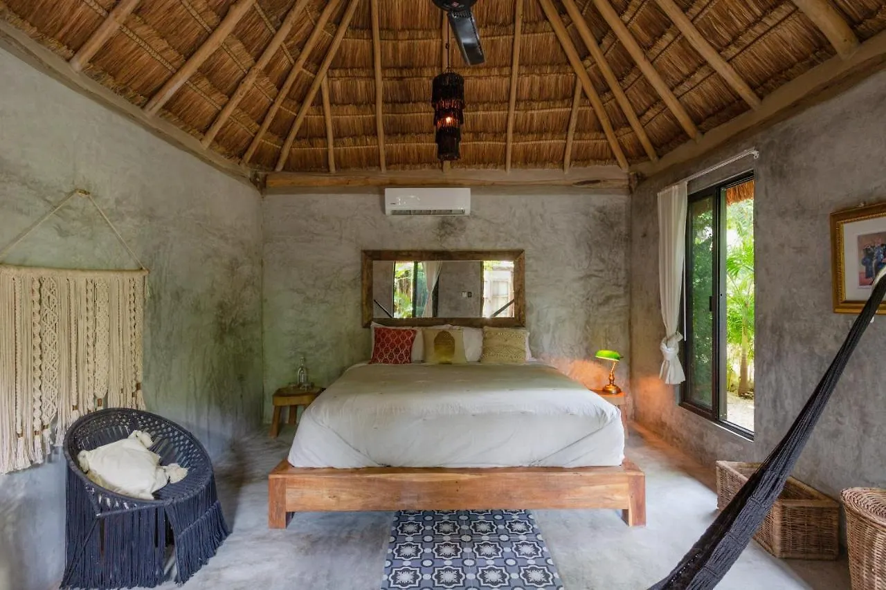 Mayur Tulum